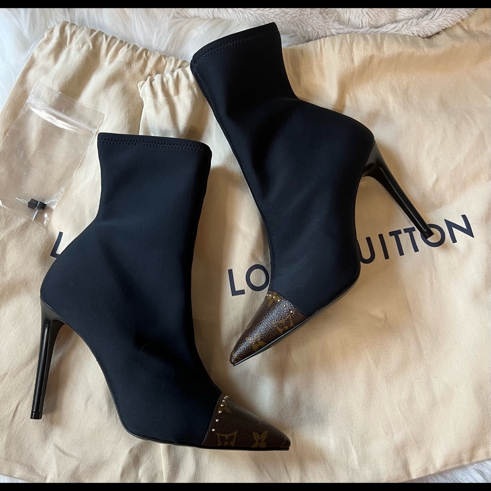 *Sold* Louis Vuitton Cherie Ankle Boot
